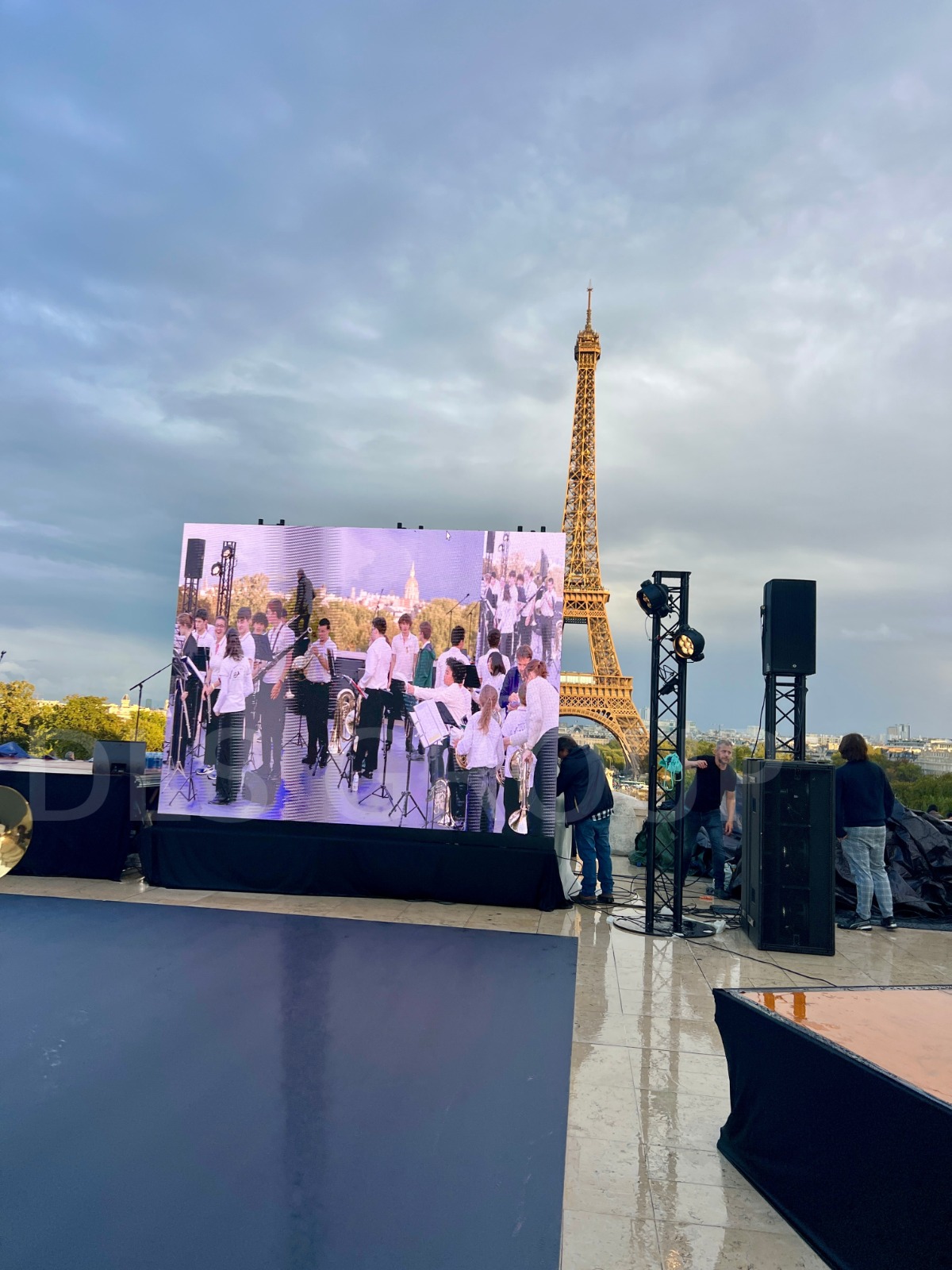 location mur de led lille